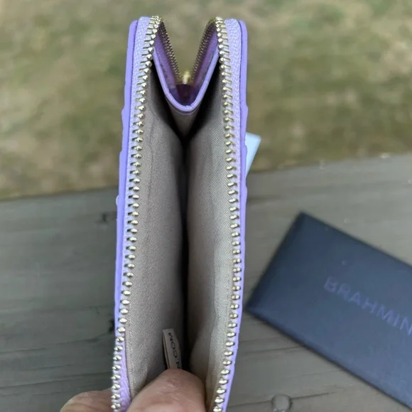 Brahmin Lennon 🪻🪻 cardholder wallet
🪻🪻 gentle lavender 🪻🪻 - Picture 8 of 8